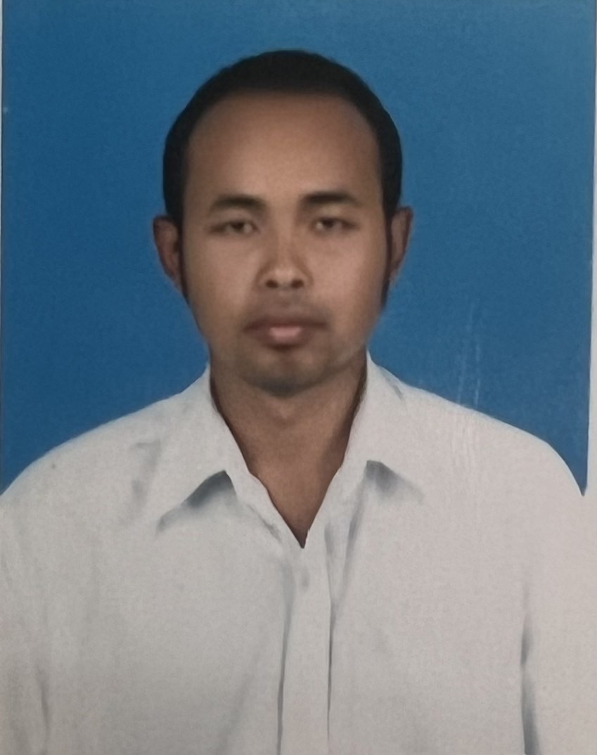 นายสรศักดิ์ น่าชม