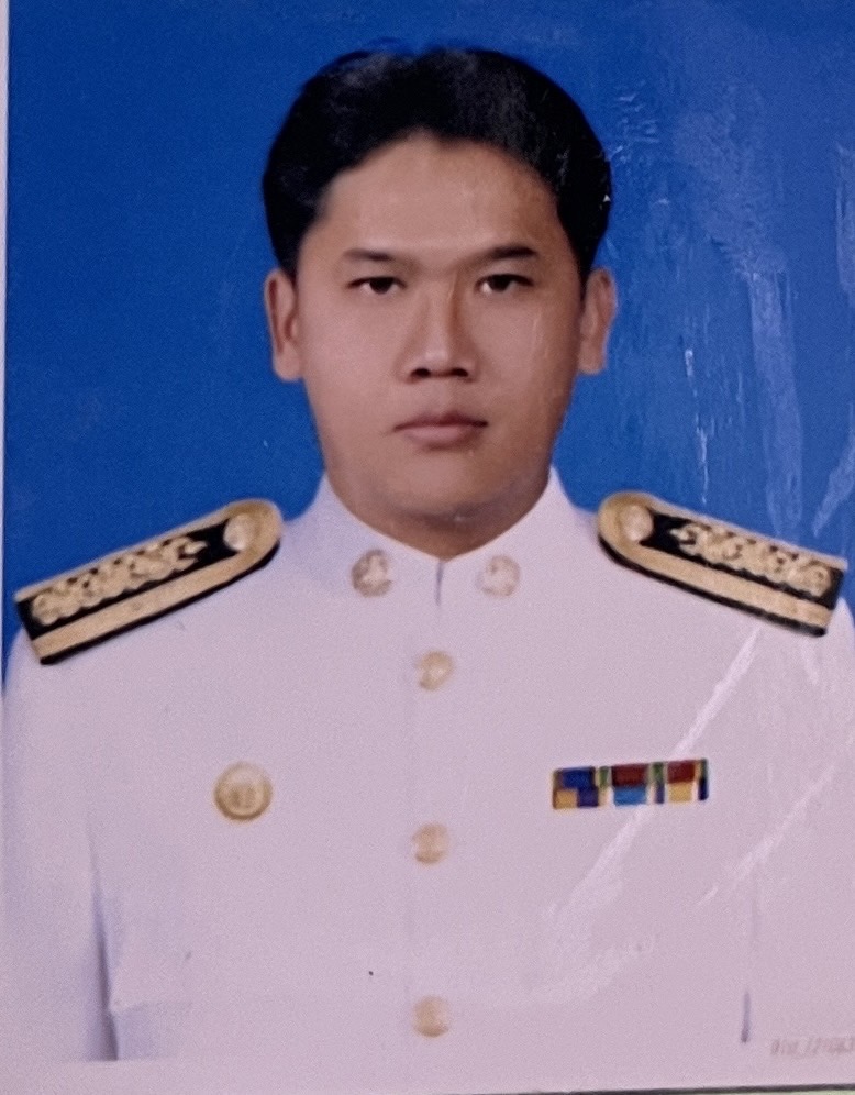 นายวัฒนา  ชมบุญ